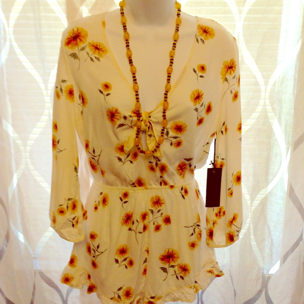 Forever. 21 Floral Romper size M